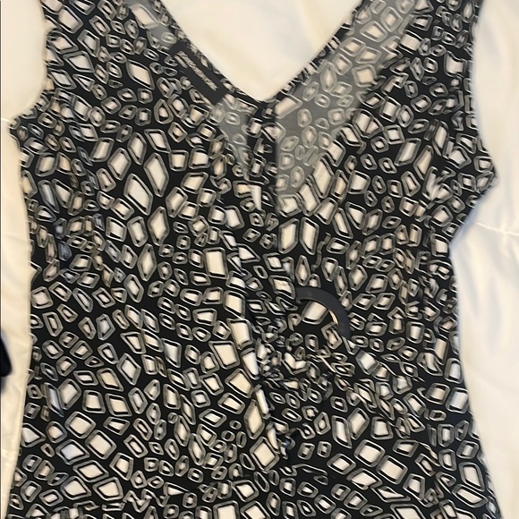 Stylish Black and White Women's Dress - Picture 1 of 4